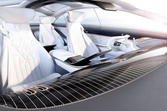 Neue Wohnlandschaften: Futuristische Autos wie etwa die Studie zum neuen Mercedes EQS verwenden auch neue Materialien im Innnenraum.