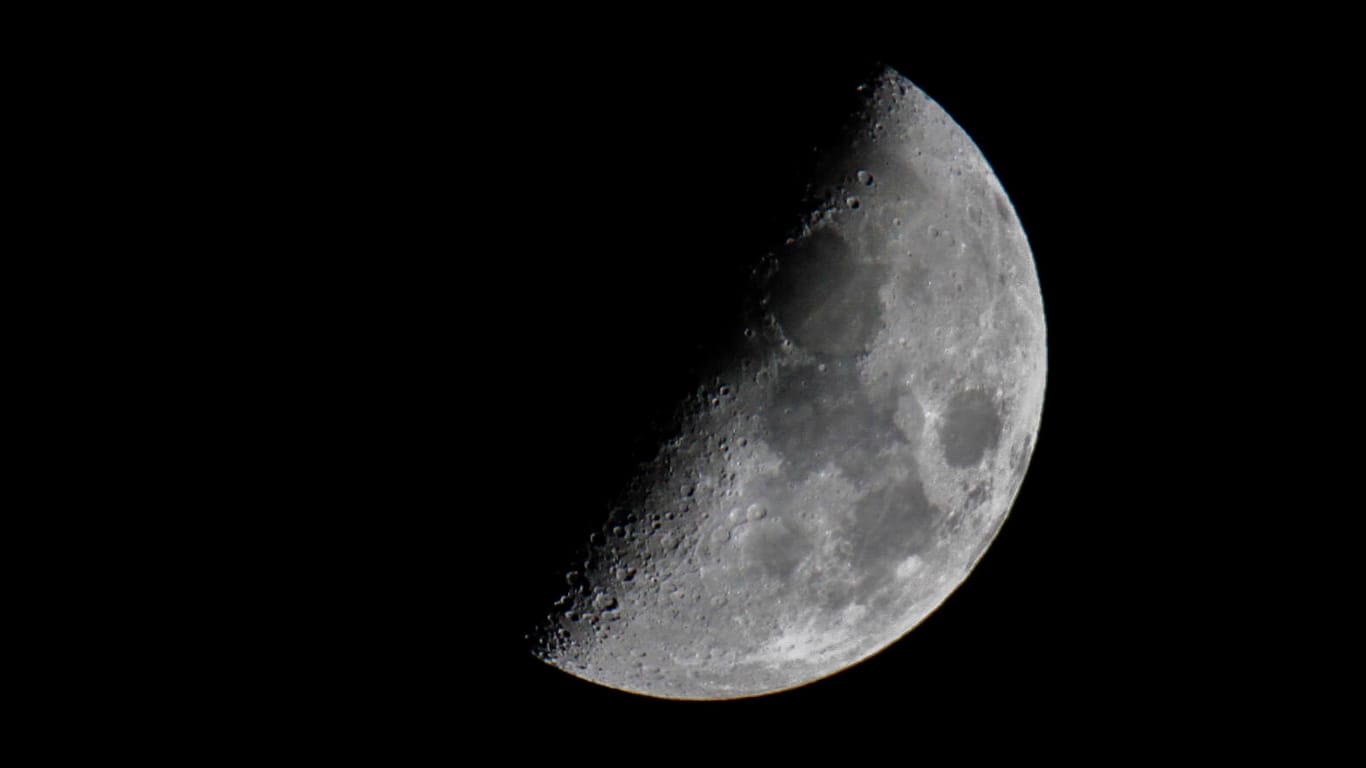 Der Mond: Er könnte ein beliebtes touristisches Ziel werden (Symbolbild).