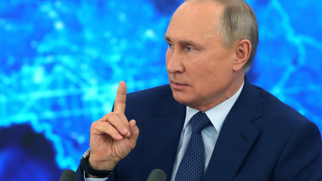 Russlands Präsident Putin: Das neue Gesetz sieht zudem höhere Hürden für den Entzug der Immunität vor.