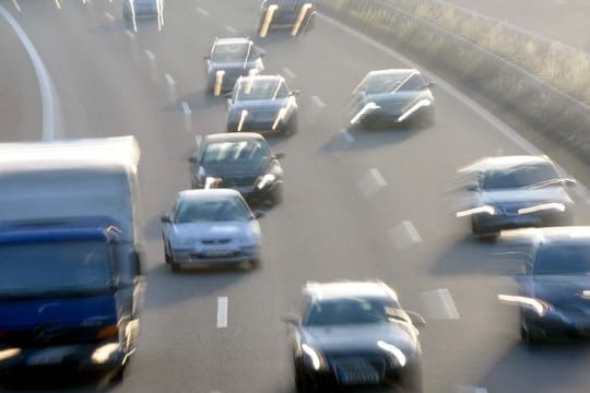 Längere Wege zur Arbeit zahlen sich ab 2021 steuerlich mehr aus.