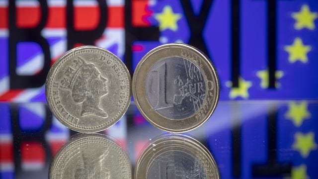 Geht es nun beim Brexit-Deal ganz schnell? Nach Angaben aus London ist ein Handelspakt in greifbare Nähe gerückt. Geht es nun beim Brexit-Deal ganz schnell? Nach Angaben aus London ist ein Handelspakt in greifbare Nähe gerückt.