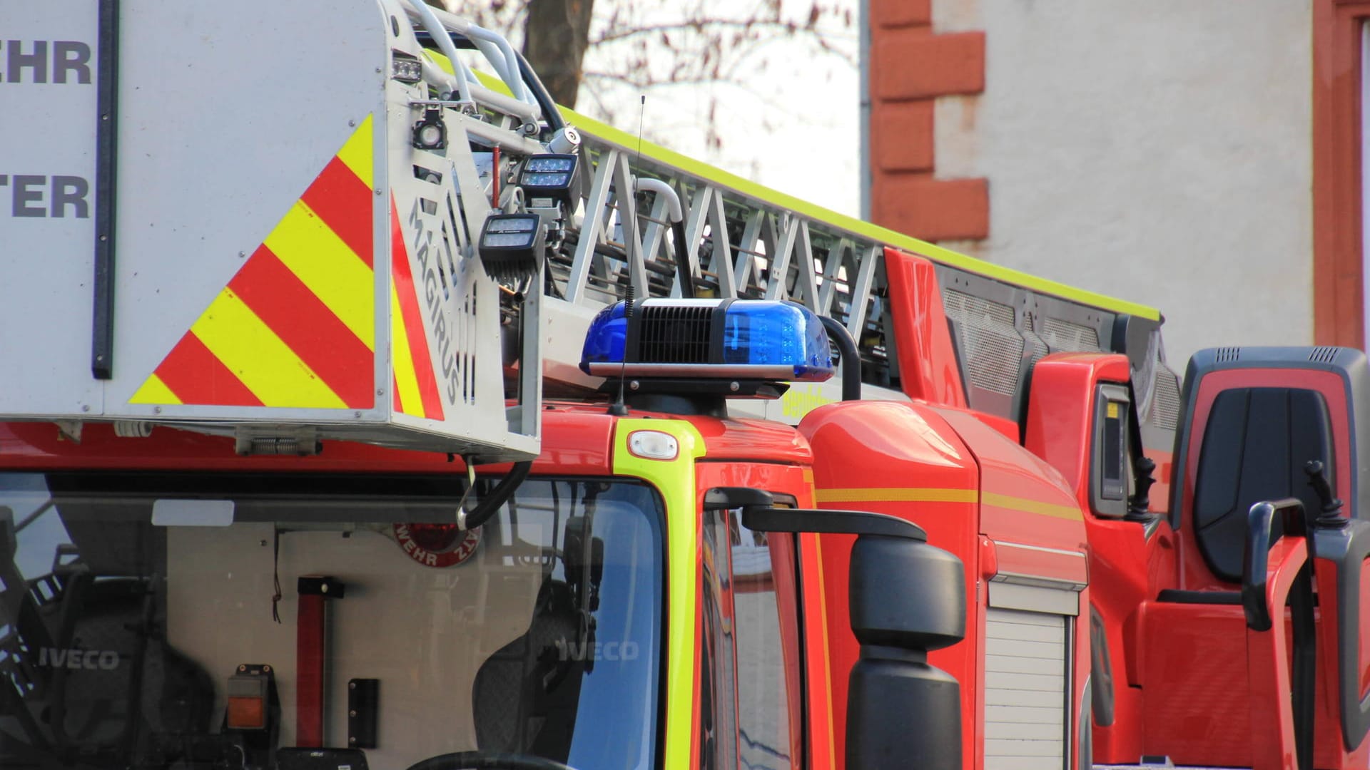Ein Einsatzwagen der Feuerwehr (Symbolbild): In der Mallinckrodtstraße brannten mehrere Kinderwagen. Ein Einsatzwagen der Feuerwehr (Symbolbild): In der Mallinckrodtstraße brannten mehrere Kinderwagen.