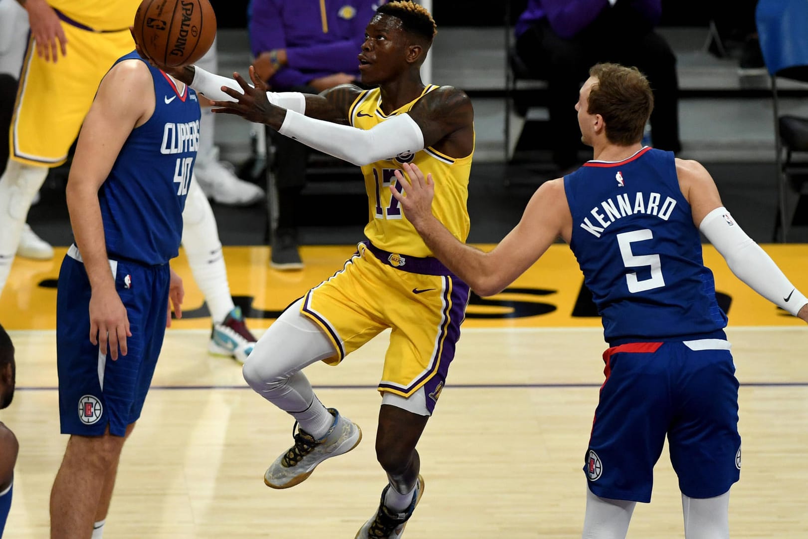 DDennis Schröder im Spiel gegen die Clippers: Für die Lakers feierte der deutsche Nationalspieler ein gelungenes Debüt.