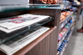 Funke-Zeitungen am Kiosk: Der Verlag ist Opfer eines Hackerangriffs geworden.