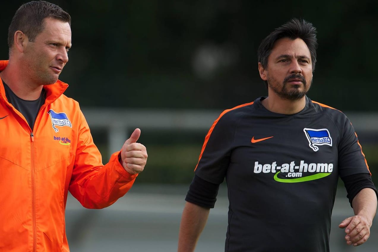 David de Mel (r.) neben Ex-Profitrainer Pal Dardai: Der Physiotherapeut war über viele Jahre im Dienst der Hertha.
