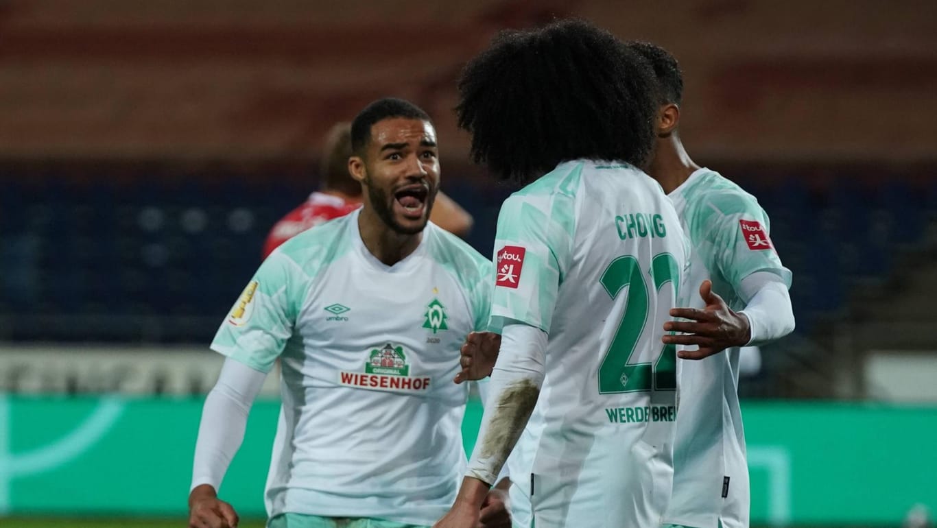 Ließen Hannover keine Chance: die Profis des SV Werder Bremen.