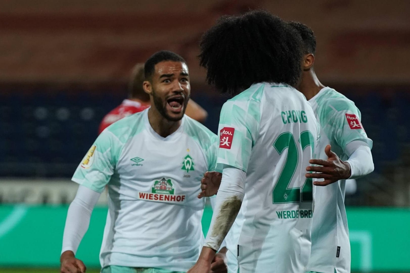 Ließen Hannover keine Chance: die Profis des SV Werder Bremen.