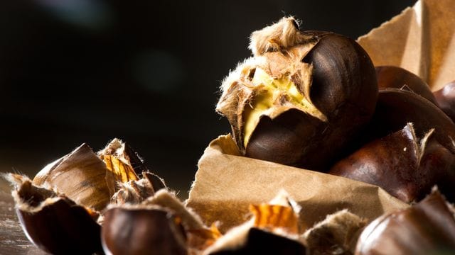 Heiße Maroni: Sie schmecken lecker und sind gesund.