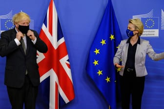 Boris Johnson und Ursula von der Leyen: In wenigen Stunden könnte der Brexit ausgehandelt sein.