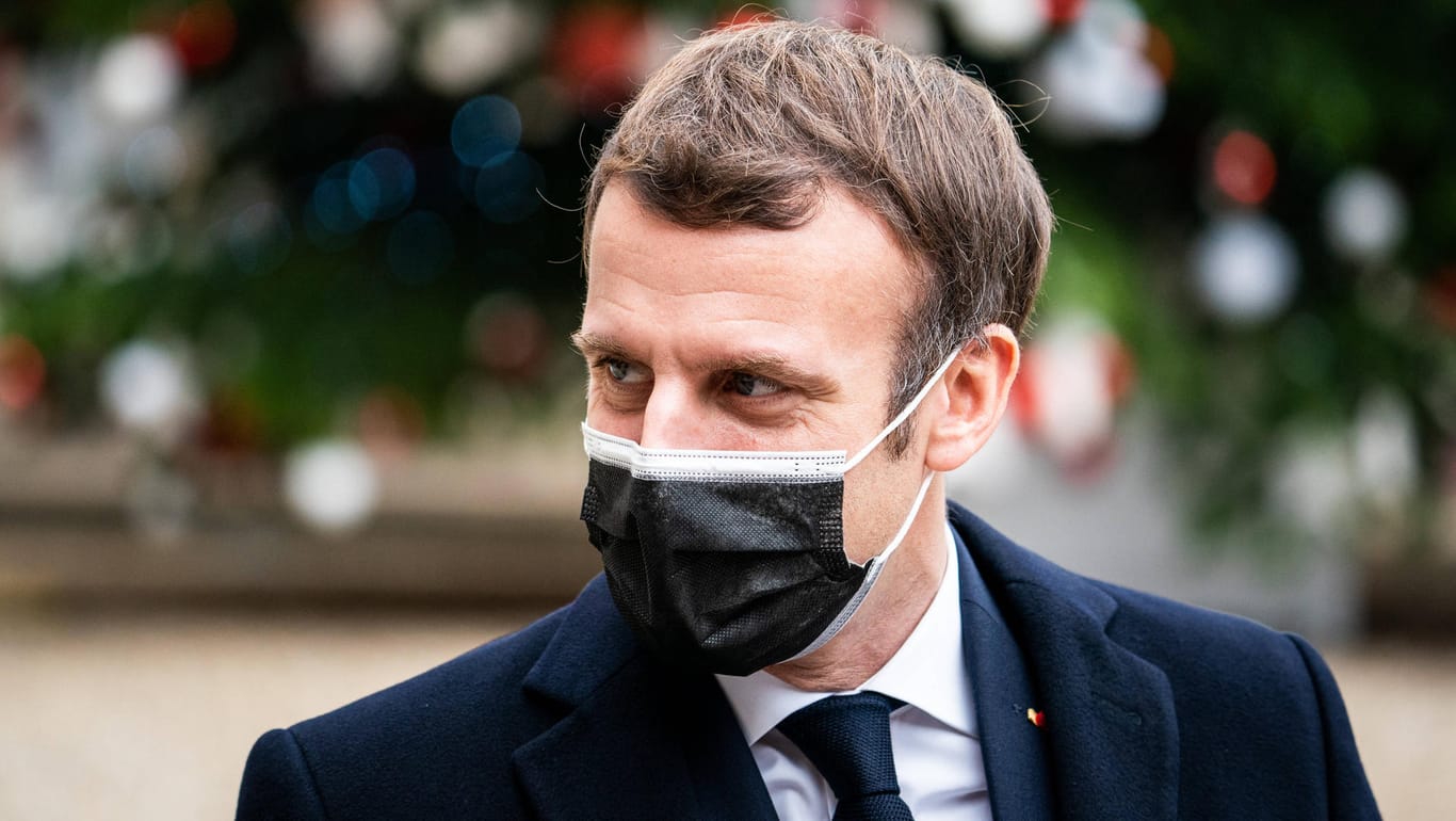 Emmanuel Macron: Frankreichs Regierungschef hatte Symptome.