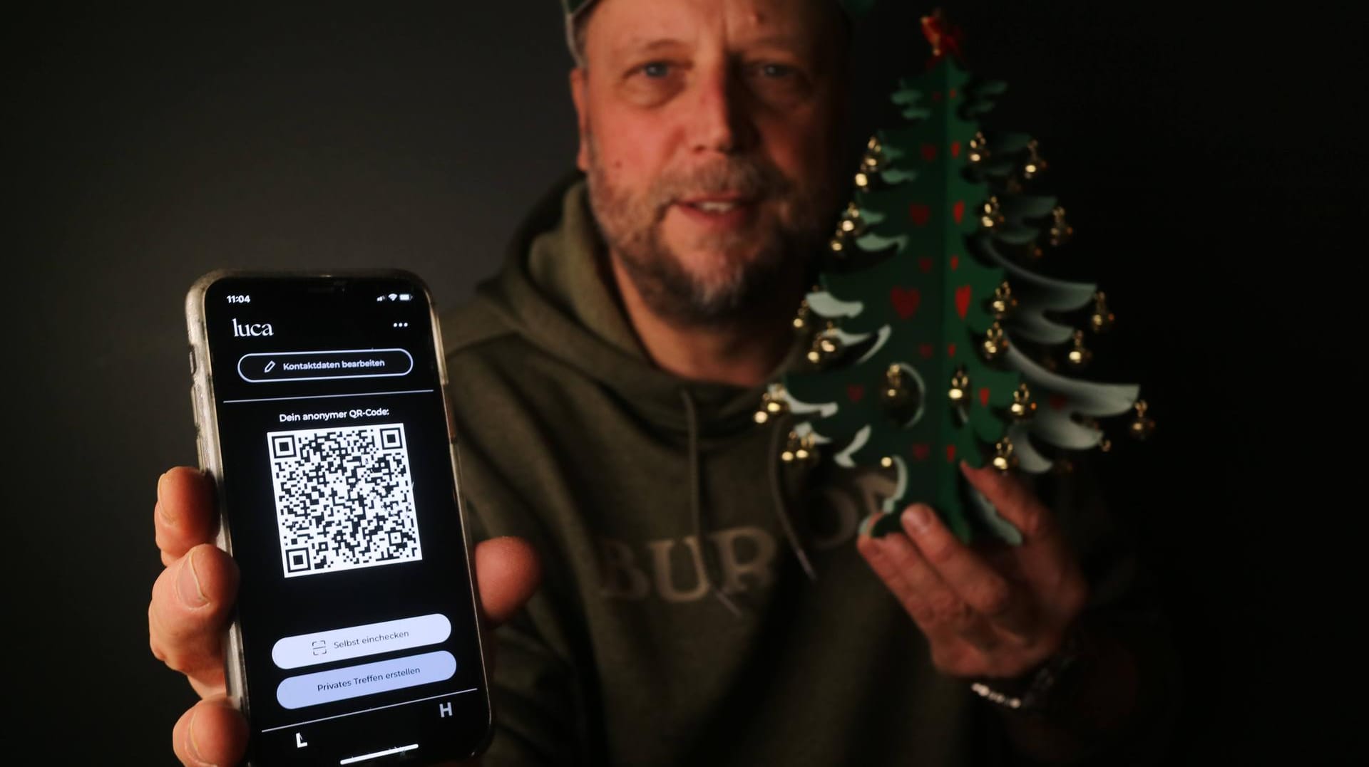 Was geht App? Rapper Smudo von den Fantastischen Vier hat den Weihnachtswunsch, dass die Politik die App Luca unterstützt, die bei gesunkenen Corona-Zahlen ein weiterer Schritt in Richtung Normalität sein kann. Kontaktnachverfolgung wird erheblich erleichtert.