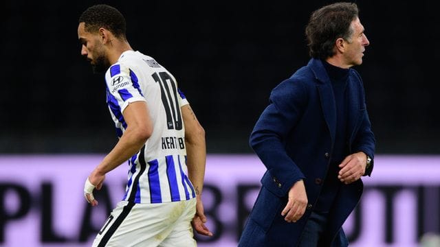 Rücken zugedreht: Matheus Cunha und Hertha-Trainer Bruno Labbadia. Rücken zugedreht: Matheus Cunha und Hertha-Trainer Bruno Labbadia.