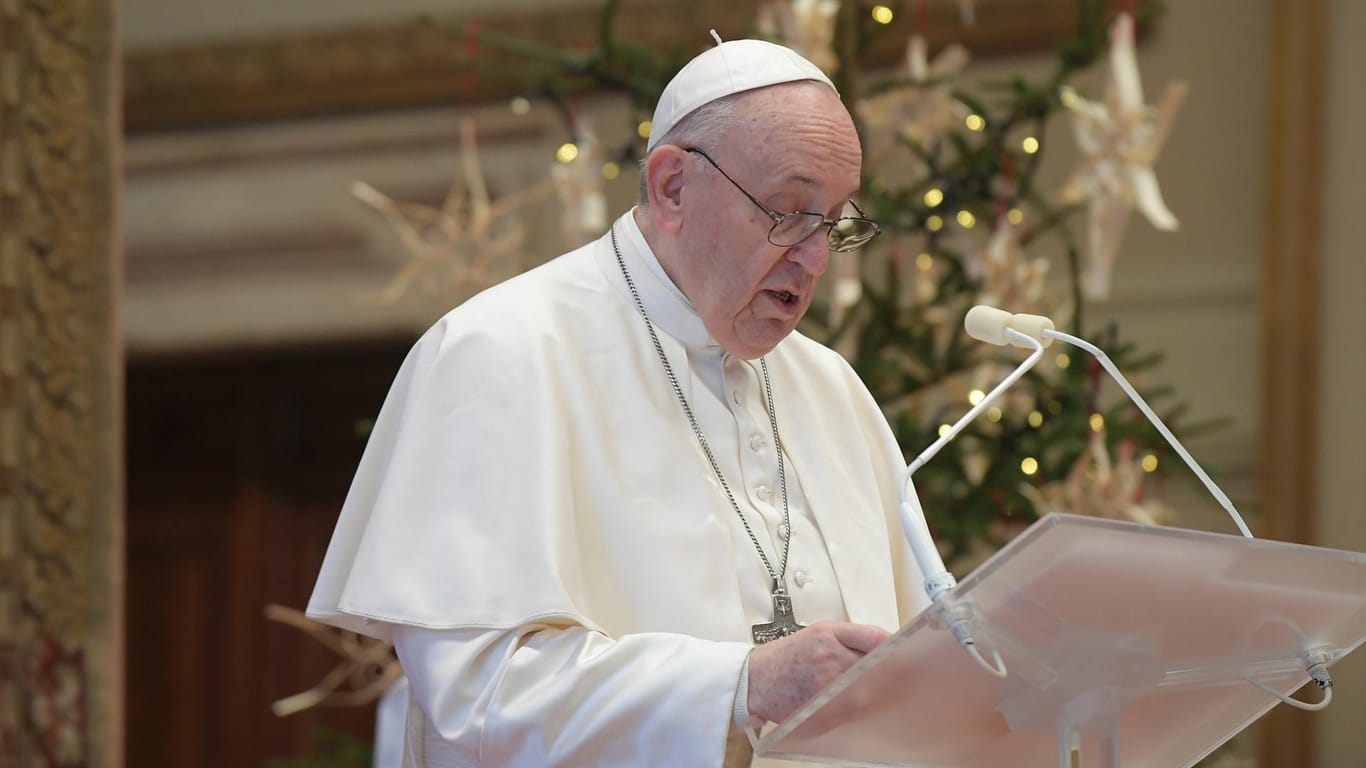 Papst Franziskus: Das Oberhaupt der Katholiken begeht wegen Corona Weihnachten anders als sonst.