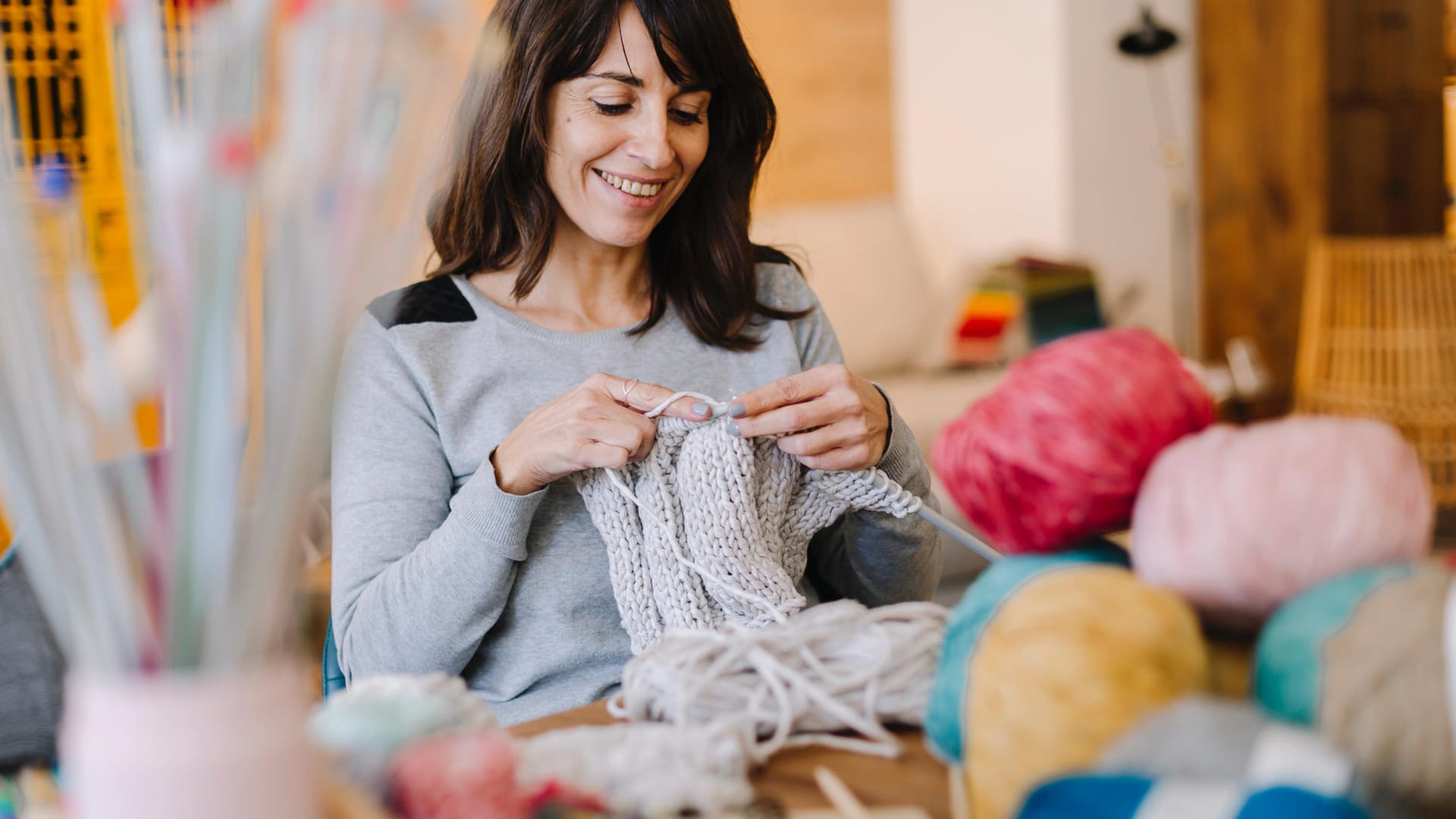 Stricken: Die Handarbeit geht immer mehr in Richtung Kunst, und Strickdesigner, meistens Männer, entwerfen immer wildere Muster.