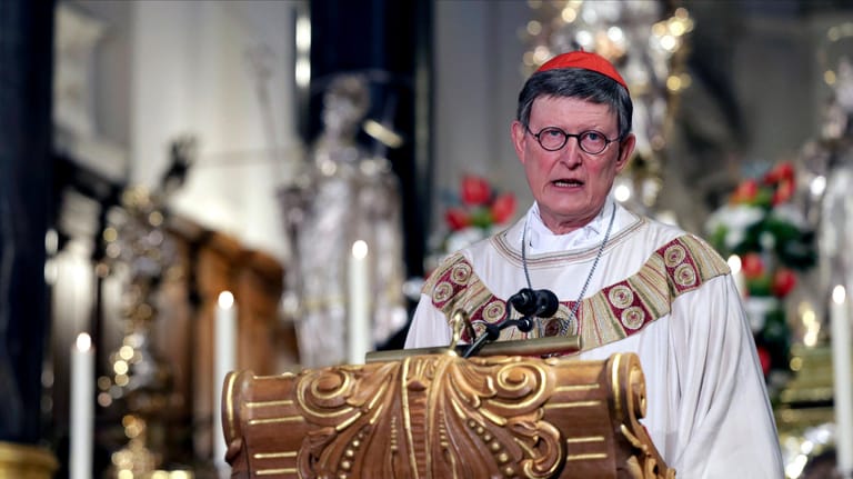 Rainer Maria Kardinal Woelki bei einem Gottesdienst (Archivbild): Er steht seit Wochen wegen einer Gutachten-Krise in der Kritik.