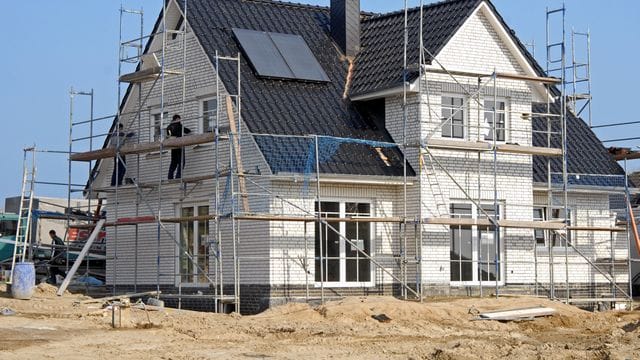 Der Bau von energieeffizienten Häusern wird 2021 neu gefördert.