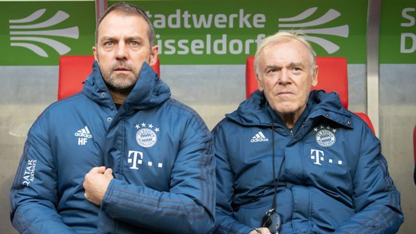 Hat eine sehr hohe Meinung vor Bayern-Coach Hansi Flick (l): Co-Trainer Hermann Gerland.