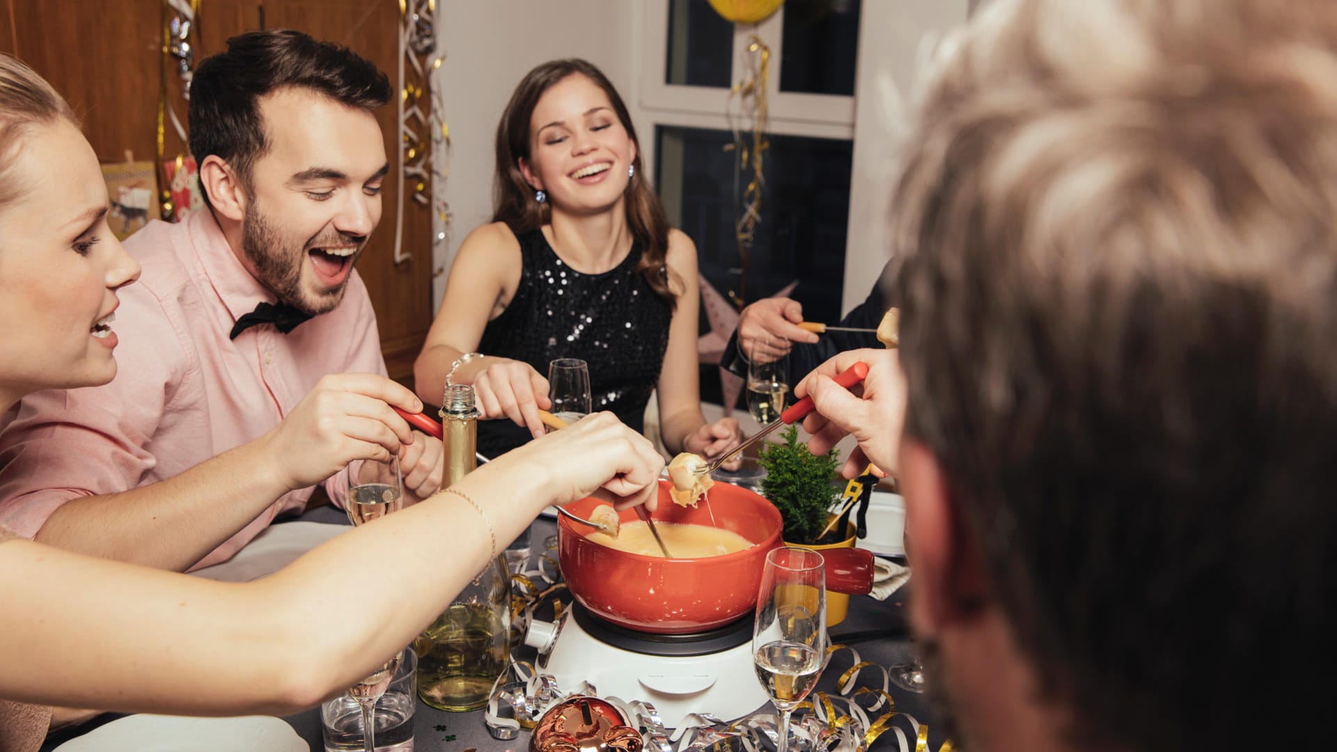 Silvesterparty: In diesem Jahr gelten strenge Kontaktbeschränkungen in Deutschland.