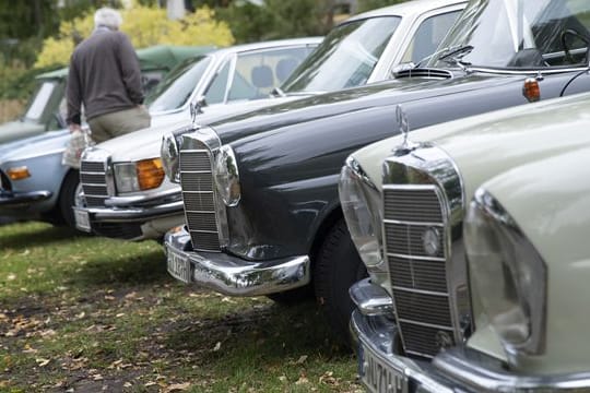 Oldtimer: Im Gegensatz zu Alltagsautos unterliegen Young- und Oldtimerversicherung nicht den Typenklassen und Schadensbilanzen des Zulassungsortes.