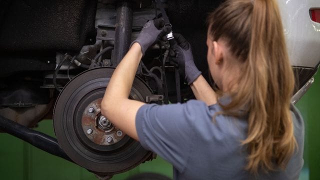 Die Krise verdeutlicht alte Rollenmuster auf dem Arbeitsmarkt.