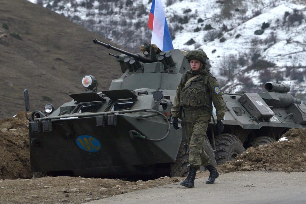 Russische Soldaten in Bergkarabach: Sie sollen den Frieden in der umkämpften Region sichern.