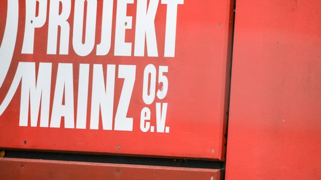 Bundesligist FSV Mainz 05 stellt seine Vereinsführung komplett neu auf.
