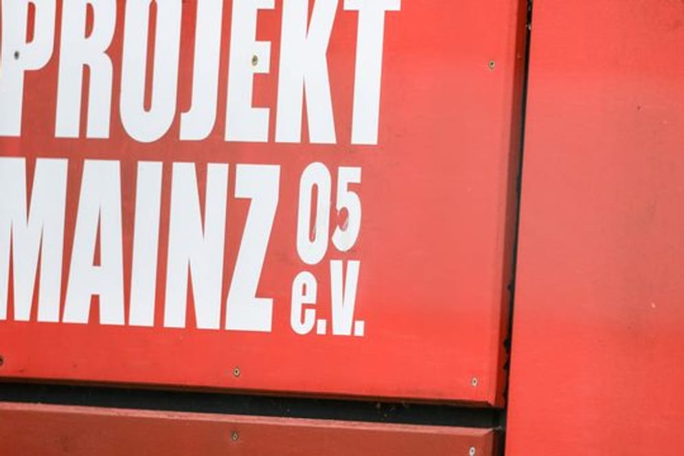 Bundesligist FSV Mainz 05 stellt seine Vereinsführung komplett neu auf.