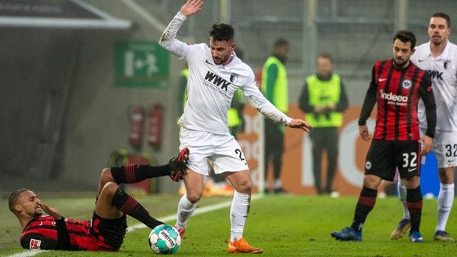 Marco Richter steht noch beim FC Augsburg unter Vertrag.