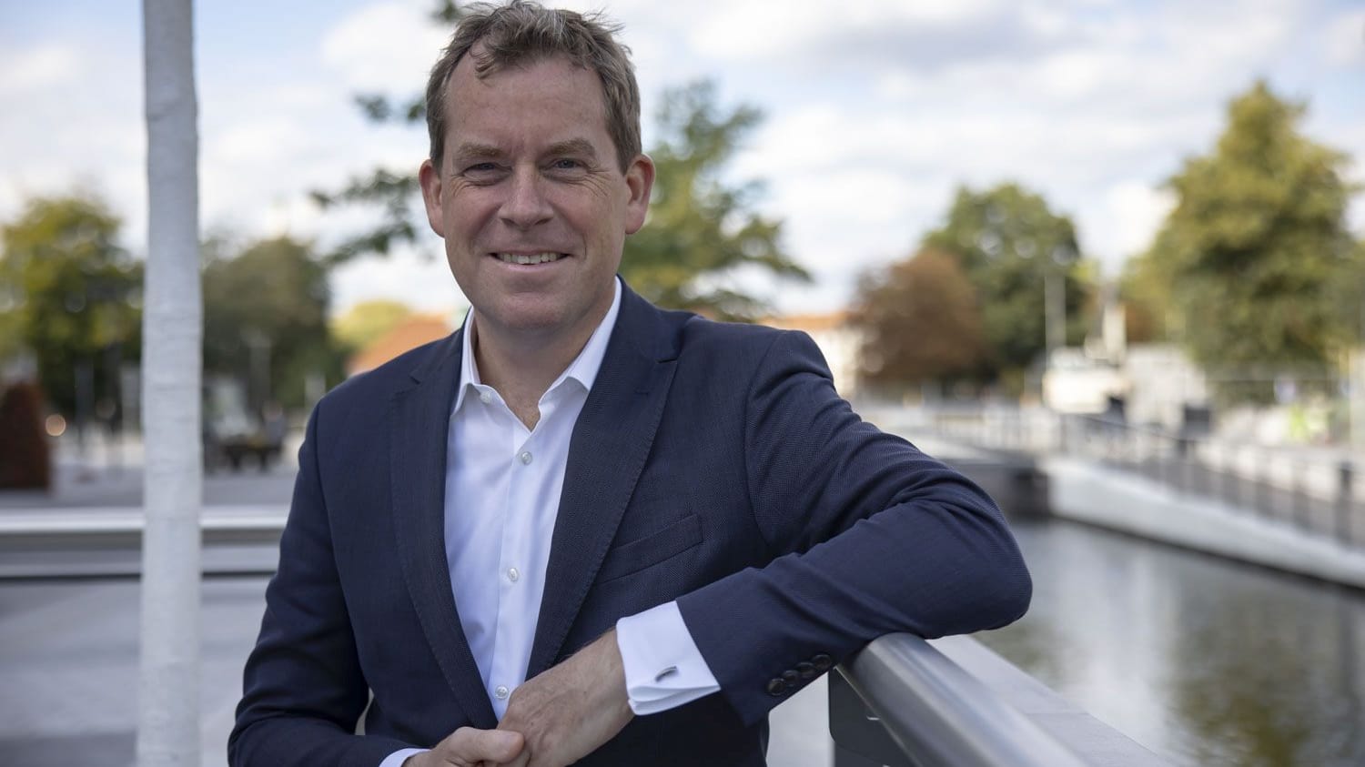 Ulf Kämpfer am Kleinen-Kiel-Kanal (Archivbild): Der Kieler Oberbürgermeister nimmt auch gute Erfahrungen aus dem Krisenjahr 2020 mit. Ulf Kämpfer am Kleinen-Kiel-Kanal (Archivbild): Der Kieler Oberbürgermeister nimmt auch gute Erfahrungen aus dem Krisenjahr 2020 mit.