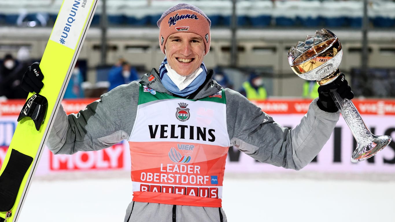 Pure Freude: Karl Geiger hat in Oberstdorf das erste Springen der Vierschanzentournee gewonnen.