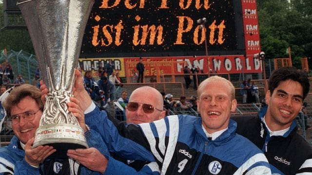 Gewann 1997 mit Schalke den UEFA-Pokal: Yves Eigenrauch (2.