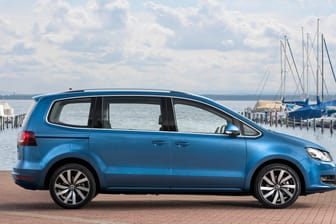 VW Sharan: Laut einer ADAC-Messung ist sein Kofferraum ein Drittel kleiner als vom Hersteller angegeben.