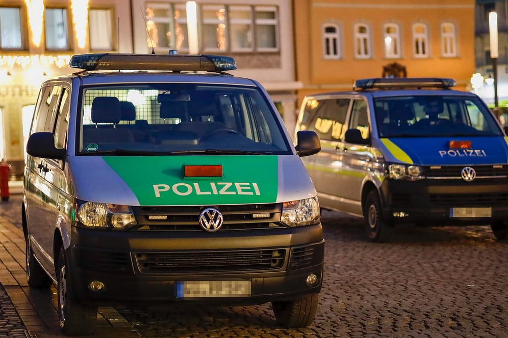 Polizei in Schweinfurt: Einer der Einbrecher konnte verhaftet werden, der andere setzte seine Flucht zu Fuß fort (Symbolbild).