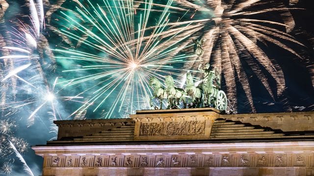 Silvester vor einem Jahr am Brandenburger Tor. Silvester vor einem Jahr am Brandenburger Tor.