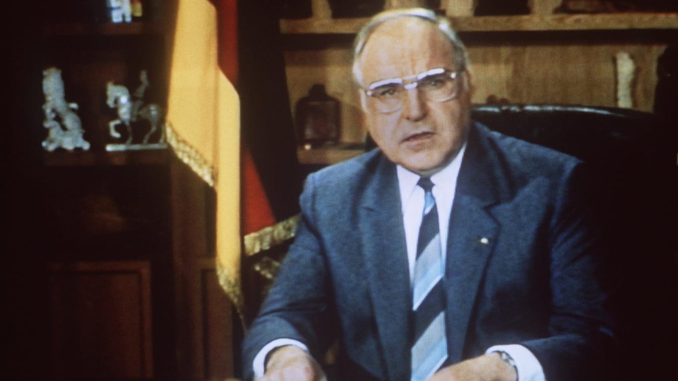 Fernsehbild vom 31.12.1986: Am Ende der Ansprache wünscht Helmut Kohl alles Gute für das Jahr 1986 – die ARD hatte versehentlich die Ansprache vom Vorjahr gesendet (Archivbild).
