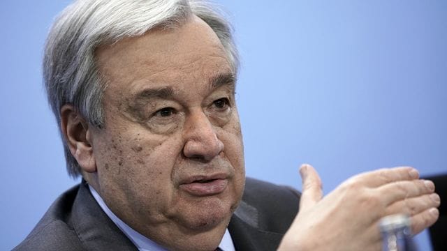 Antonio Guterres, Generalsekretär der Vereinten Nationen, spricht nach der Libyen-Konferenz.