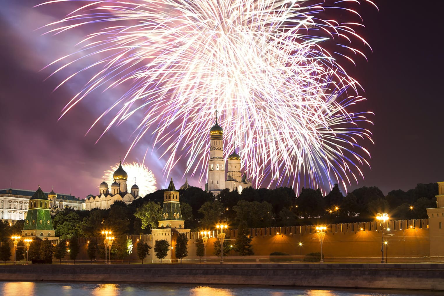 Feuerwerk über Moskau: Am Kreml soll es auch dieses Jahr wieder knallen –trotz Corona (Archivbild).