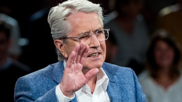Frank Elstner weiß die gewonnene Zeit sehr zu schätzen.