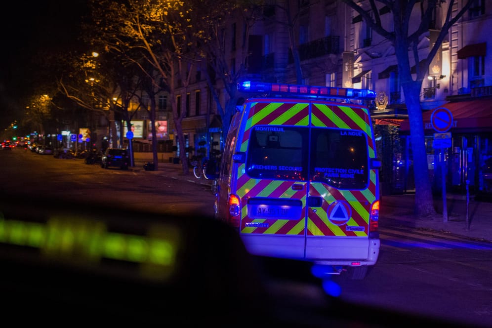 Krankenwagen in Frankreich: Im Elsass ist es zu einem schweren Unfall gekommen. (Symbolbild)