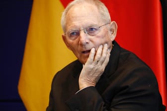 Wolfgang Schäuble: Der Bundestagspräsident ist sich sicher, dass Todesfälle sich nicht durch ein Gesetz verhindern lassen.