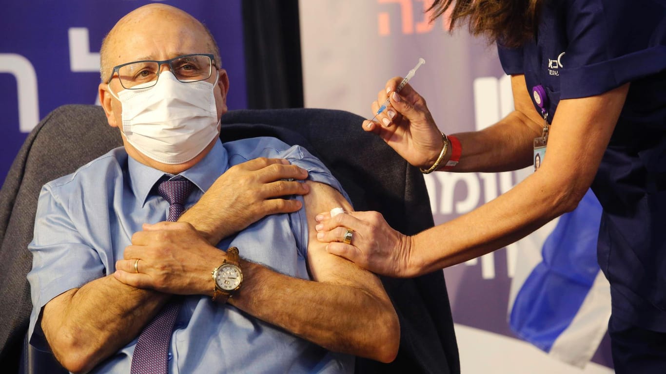 Benjamin Netanjahu: Der israelische Ministerpräsident hat sich schon impfen lassen.