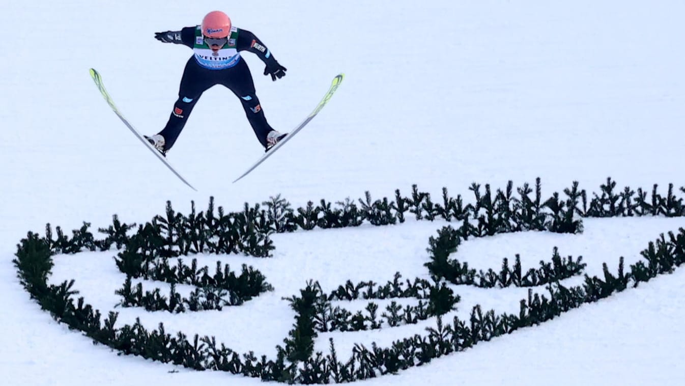 Karl Geiger: Der Deutsche flog im zweiten Durchgang von Garmisch-Partenkirchen 138 Meter weit.