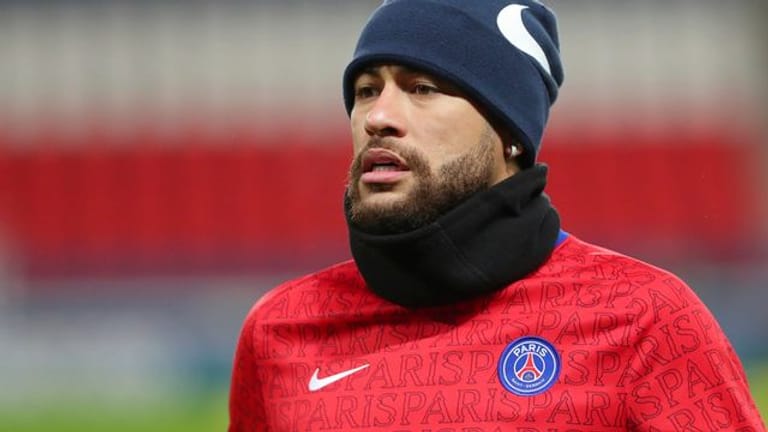Verteidigt sich nach Empörung über Silvester-Party: Neymar.