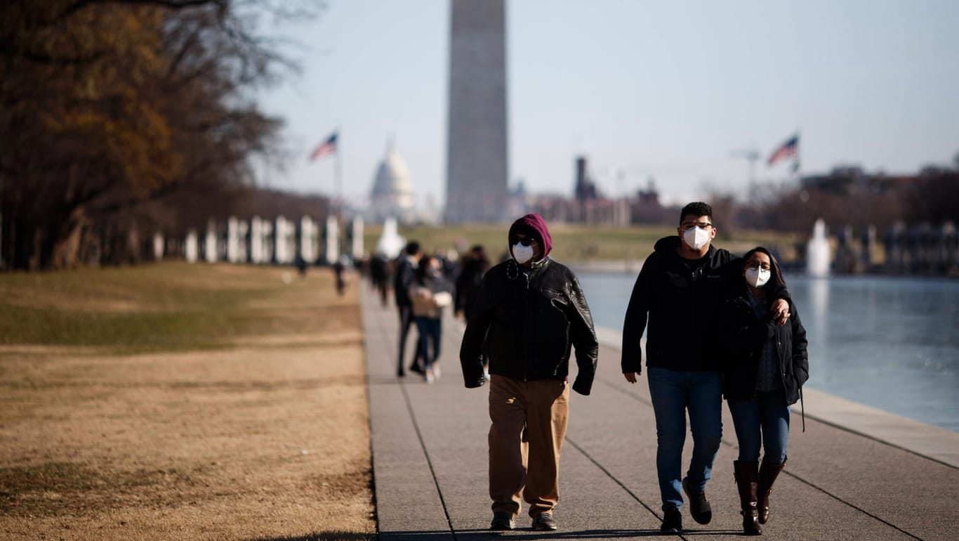 Spaziergänger in Washington: Die USA sind enorm von der Corona-Krise betroffen.
