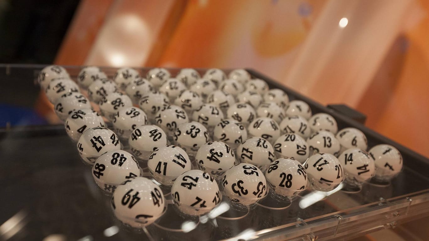 Lotto-Zahlen: Ein Glückspilz in Großbritannien gewann 44 Millionen.