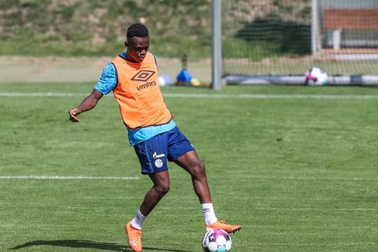 Rabbi Matondo verlässt den FC Schalke 04 auf Leihbasis.