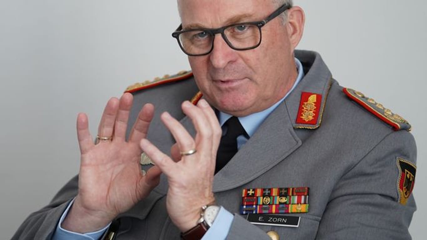 Der Generalinspekteur der Bundeswehr, Eberhard Zorn, rechnet wegen der Corona-Krise mit weniger Geld im Verteidigungshaushalt.