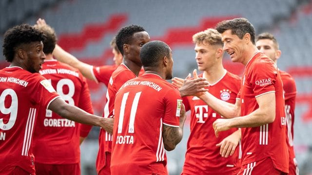 Der FC Bayern München will die Tabellenführung zurück.
