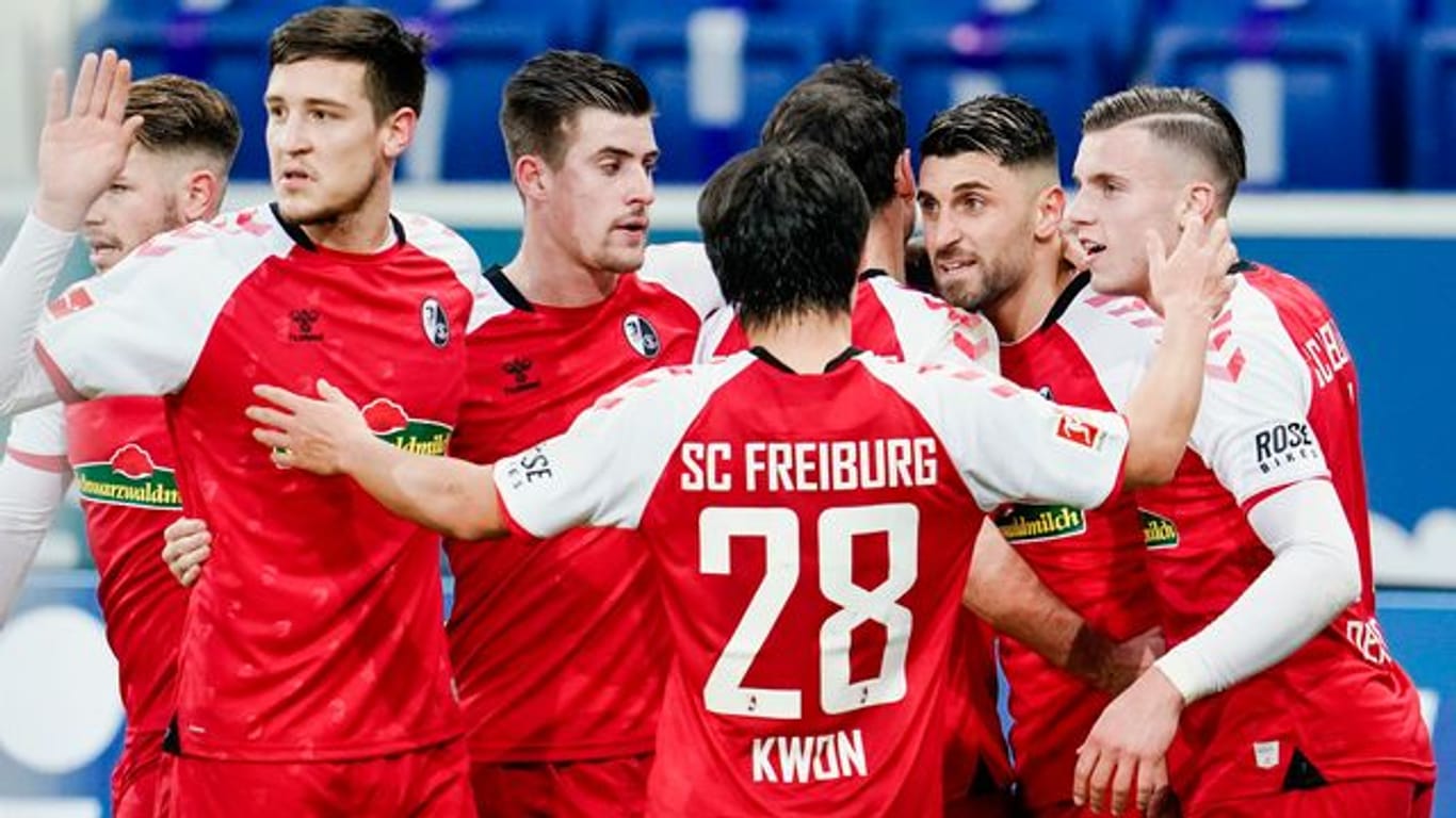 Mit dem 3:1 in Sinsheim landete der SC Freiburg den vierten Sieg hintereinander und stellte damit den Vereinsrekord ein.