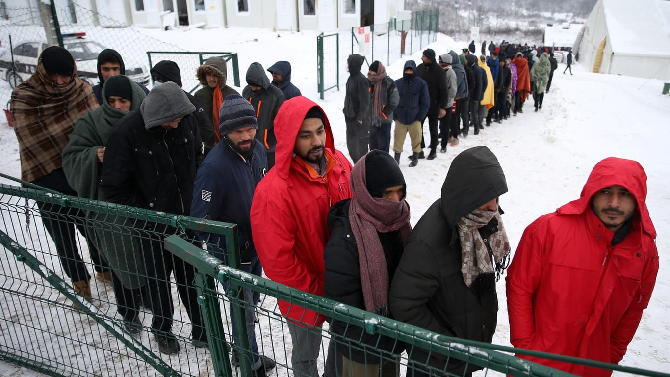 Migranten in Bosnien: Das Winterwetter verschlechtert die Bedingungen noch mehr.